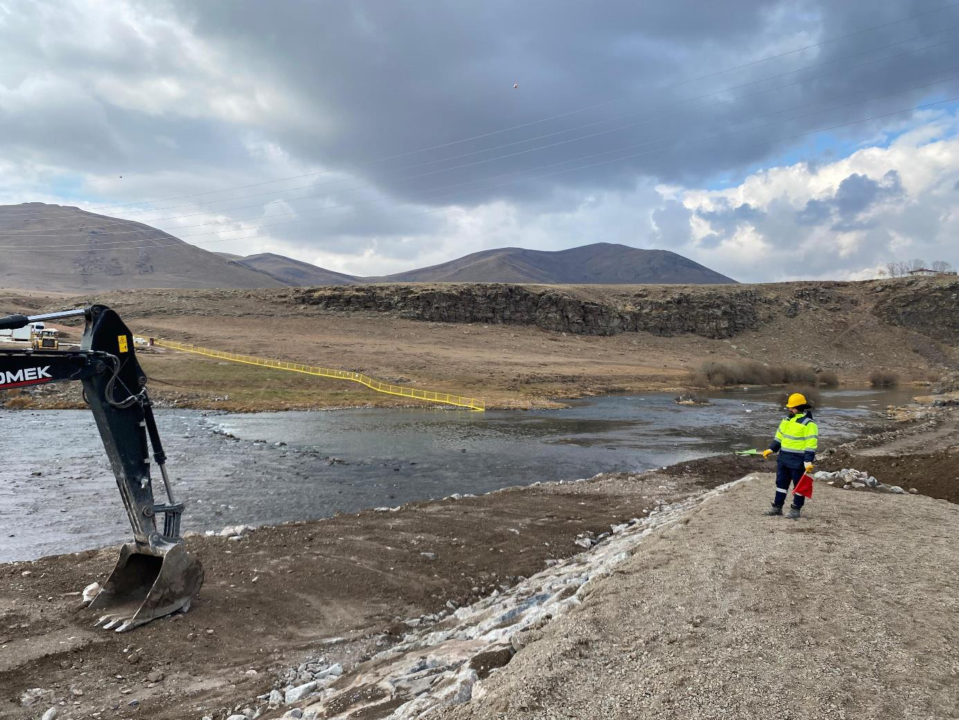 River crossing site activity